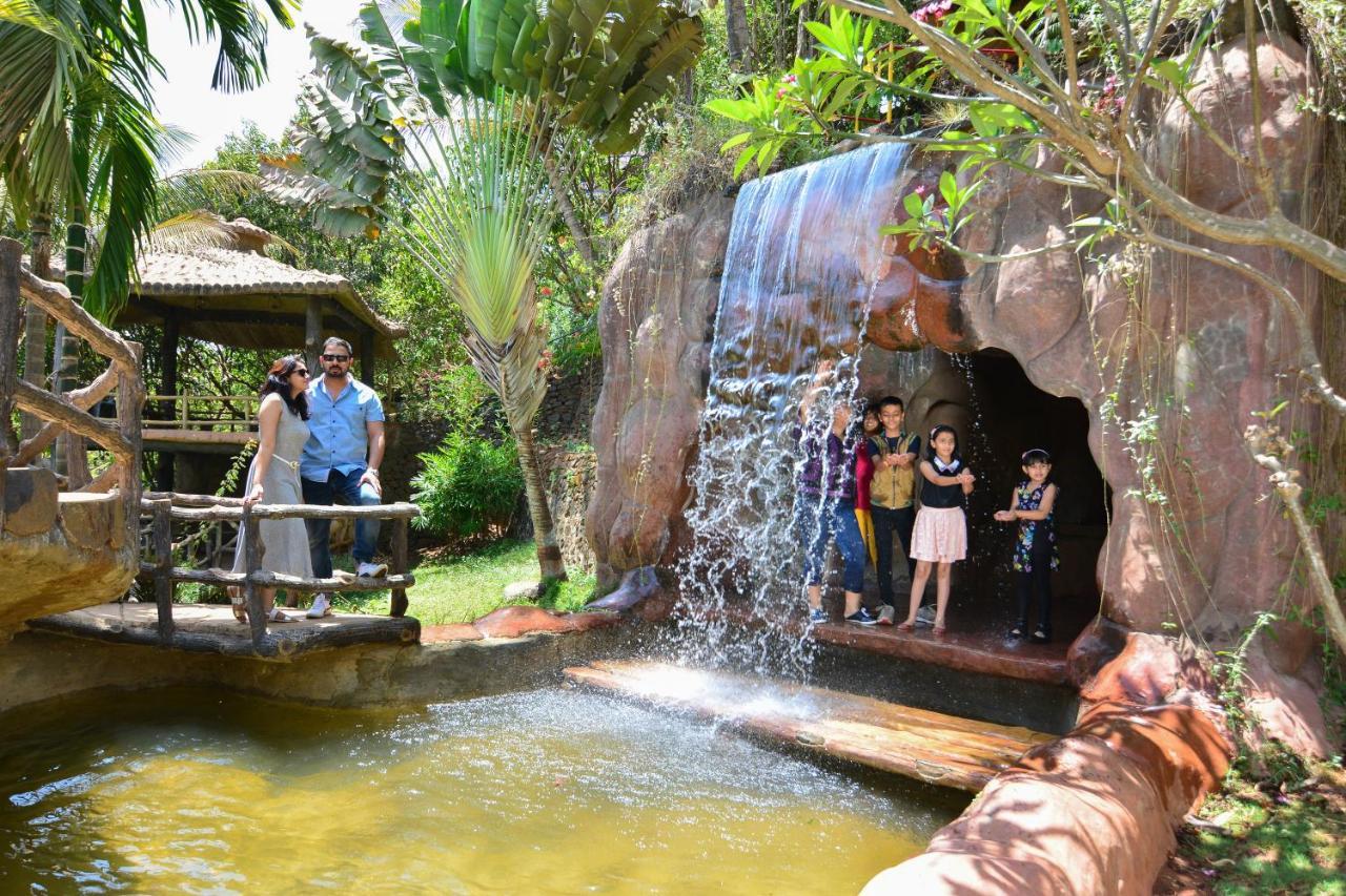Surya Shibir Resort Poona Buitenkant foto