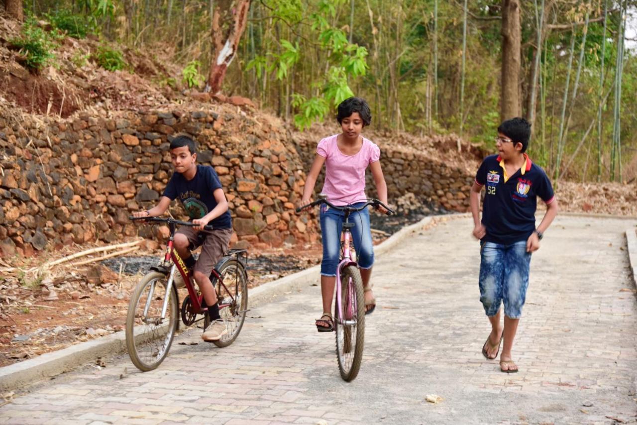 Surya Shibir Resort Poona Buitenkant foto