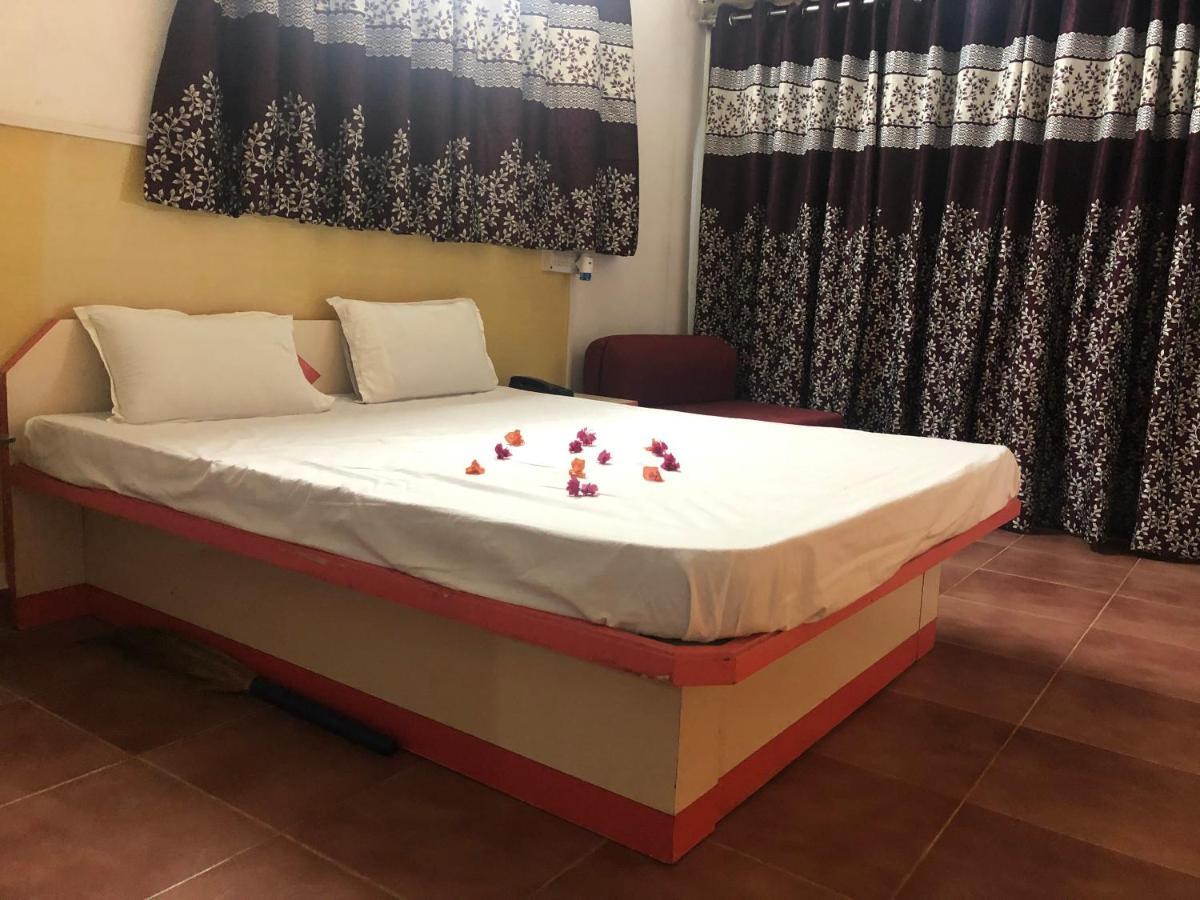 Surya Shibir Resort Poona Buitenkant foto
